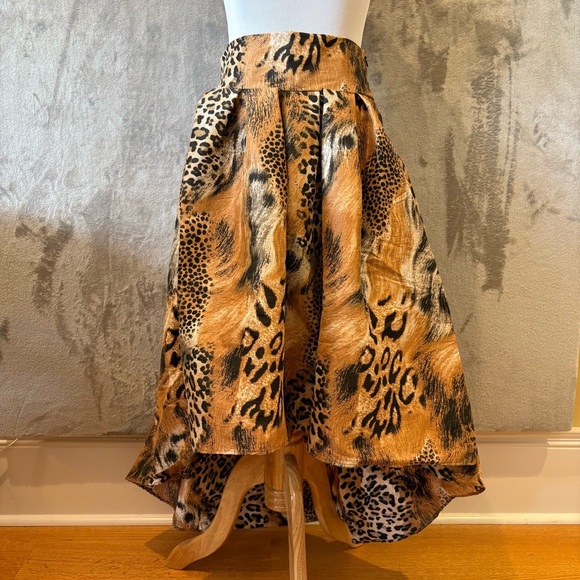 NWT Wildcore Leopard Animal Print Chic High-Low Fabulous Skirt Sz M - Picture 1 of 10
